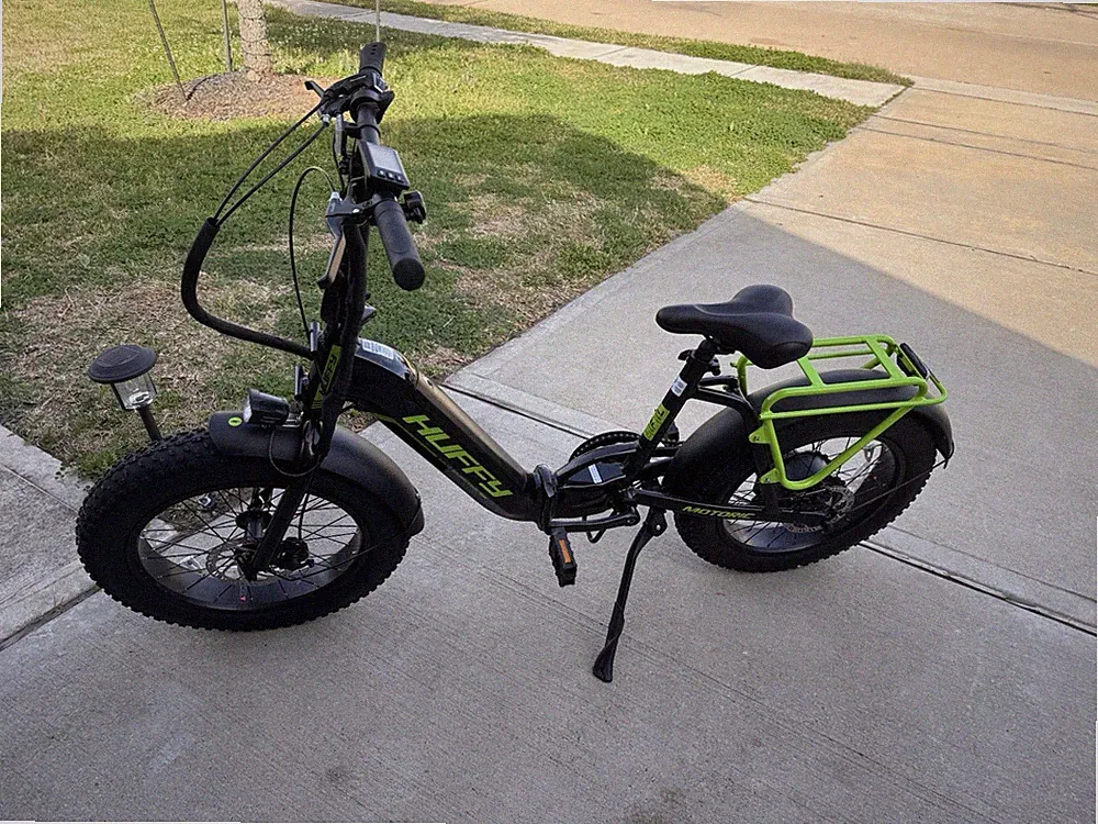 NEW Huffy Motoric 20" Folding Electric Bike. Helmet+Charger included!